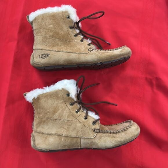 UGGS CHESNUT MOCCASIN BOOTS SIZE 5.5 - Picture 8 of 9